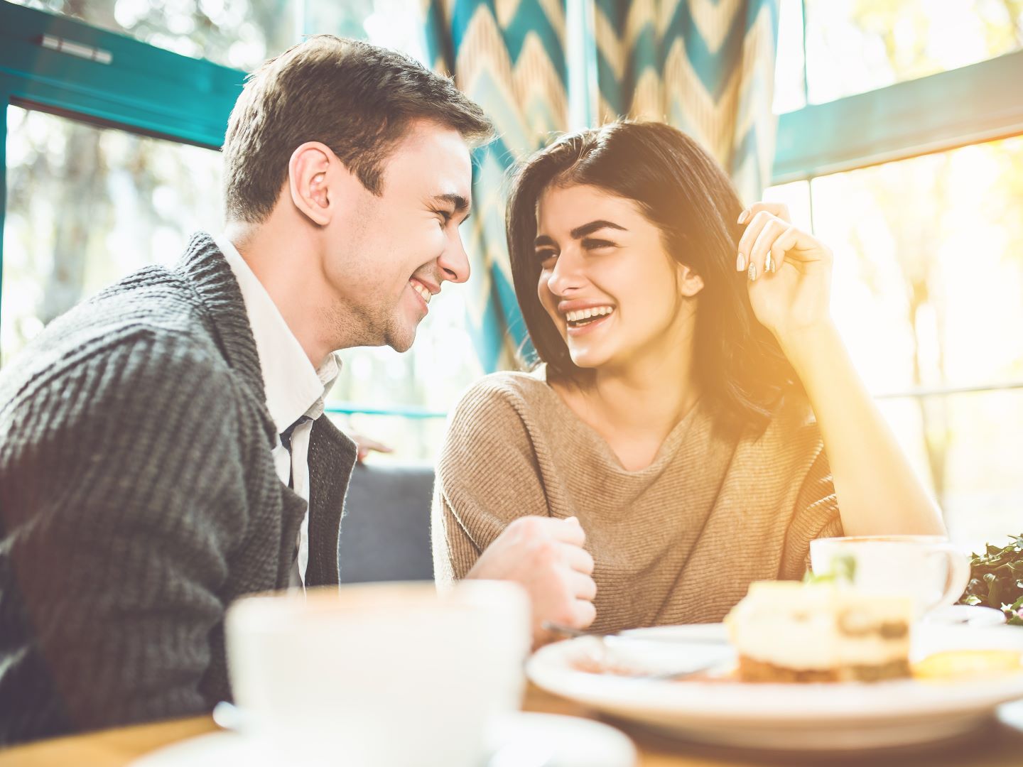 Mingle at Modern Cafe